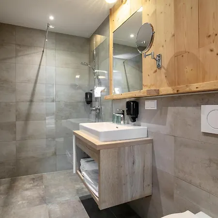 Apart33 1-26 恩斯塔尔豪斯